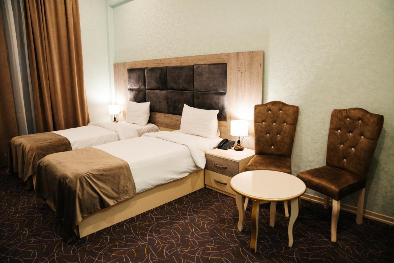 The Clocktower Hotel Baku Exterior photo